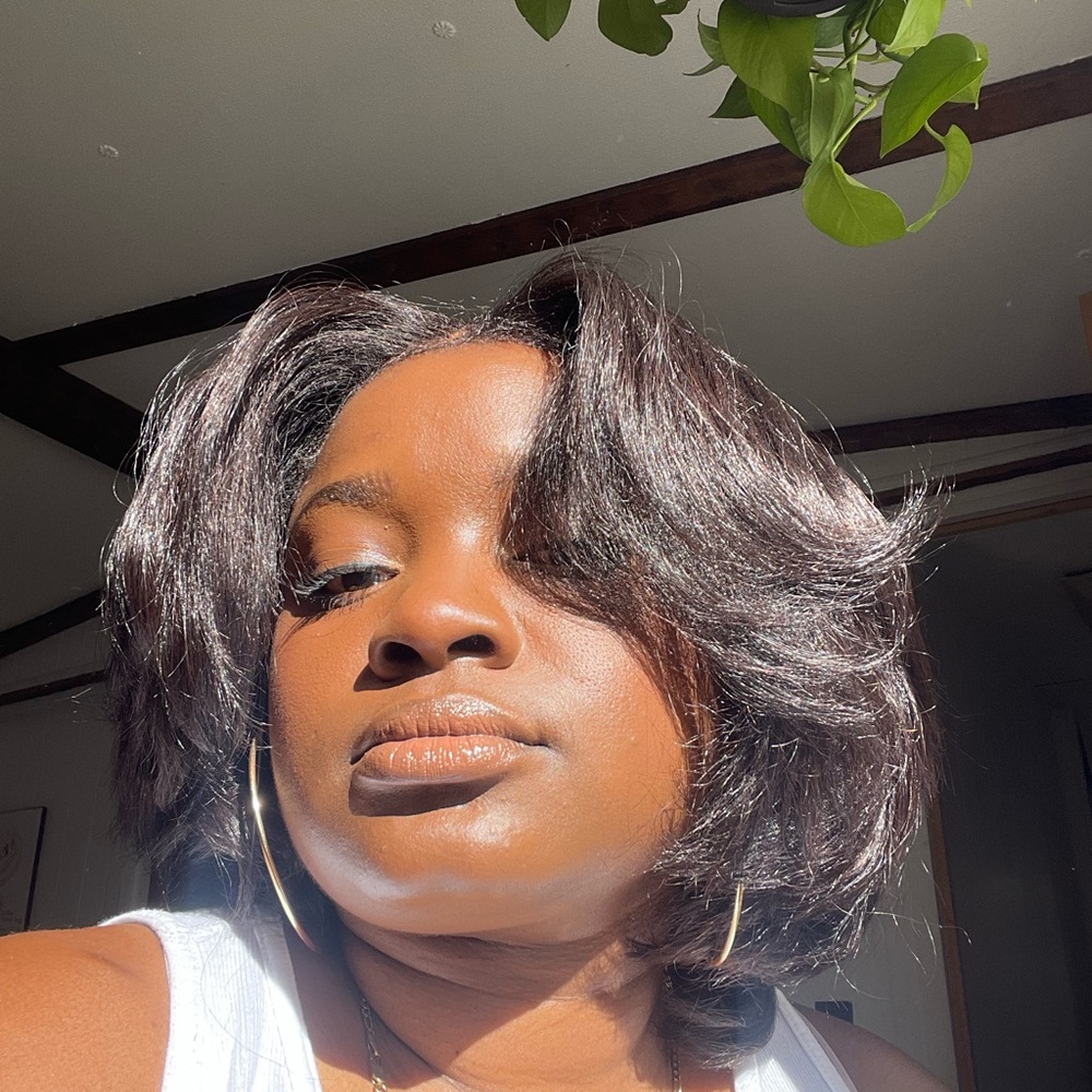 Meet your Posher, Brittney